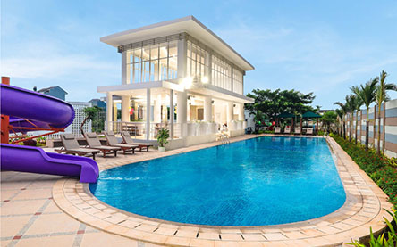 The Swimming Pool